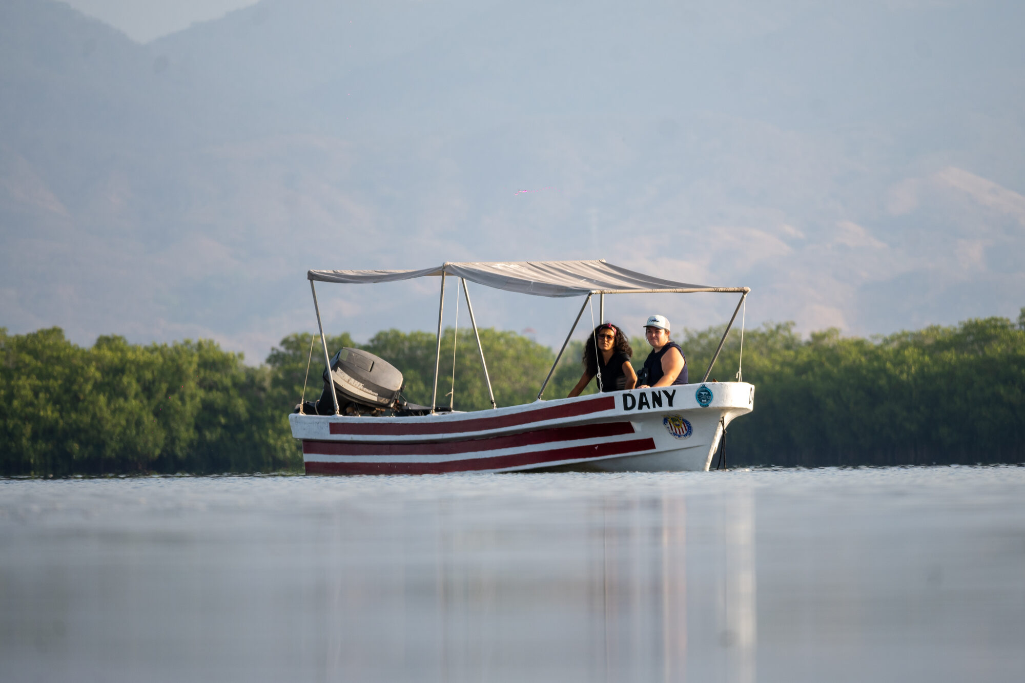 Recorrido en lancha por la Laguna de Potosí